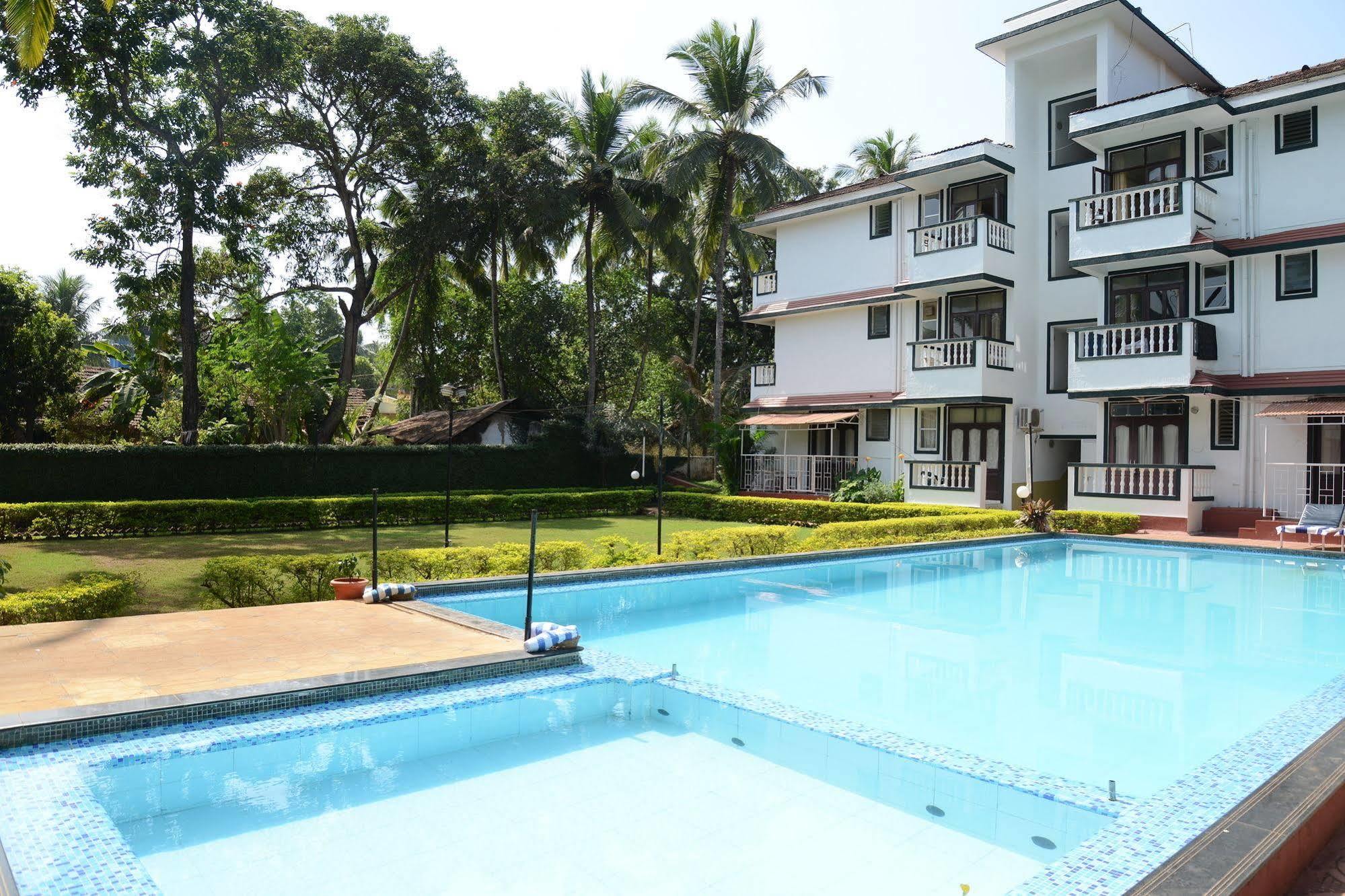 Hotel Valentines Retreat Candolim Exterior foto
